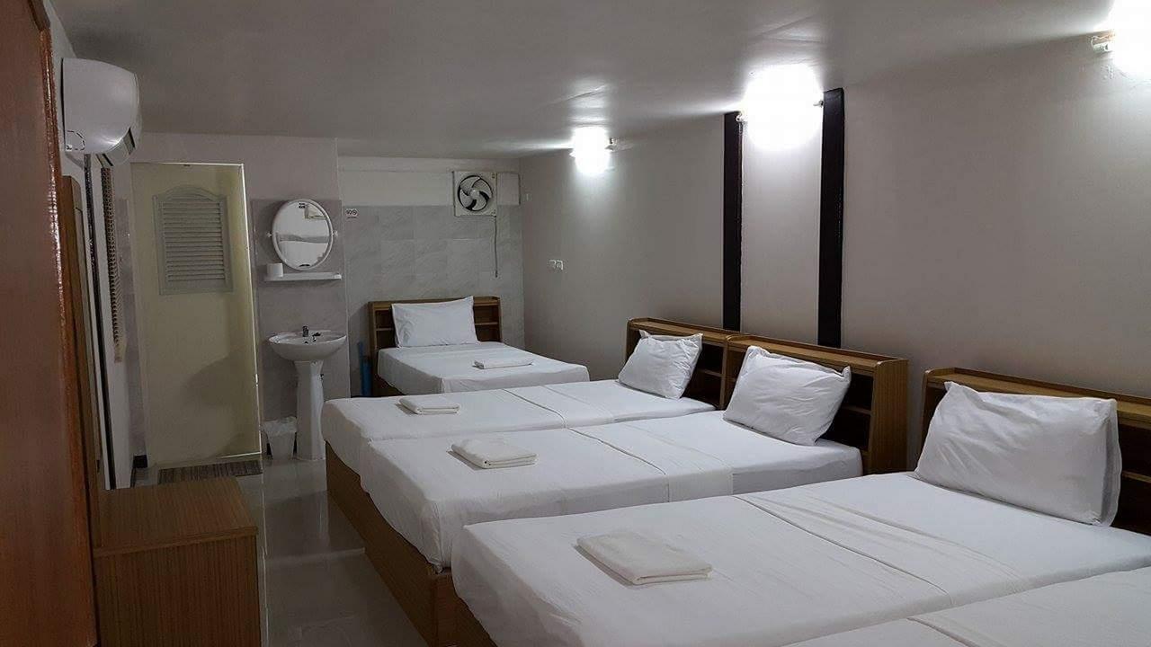 B Place Guesthouse 피피섬 외부 사진