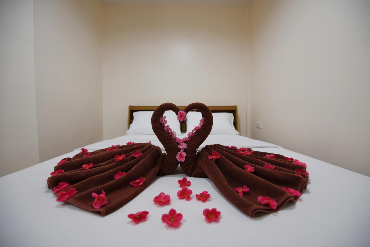 B Place Guesthouse 피피섬 외부 사진