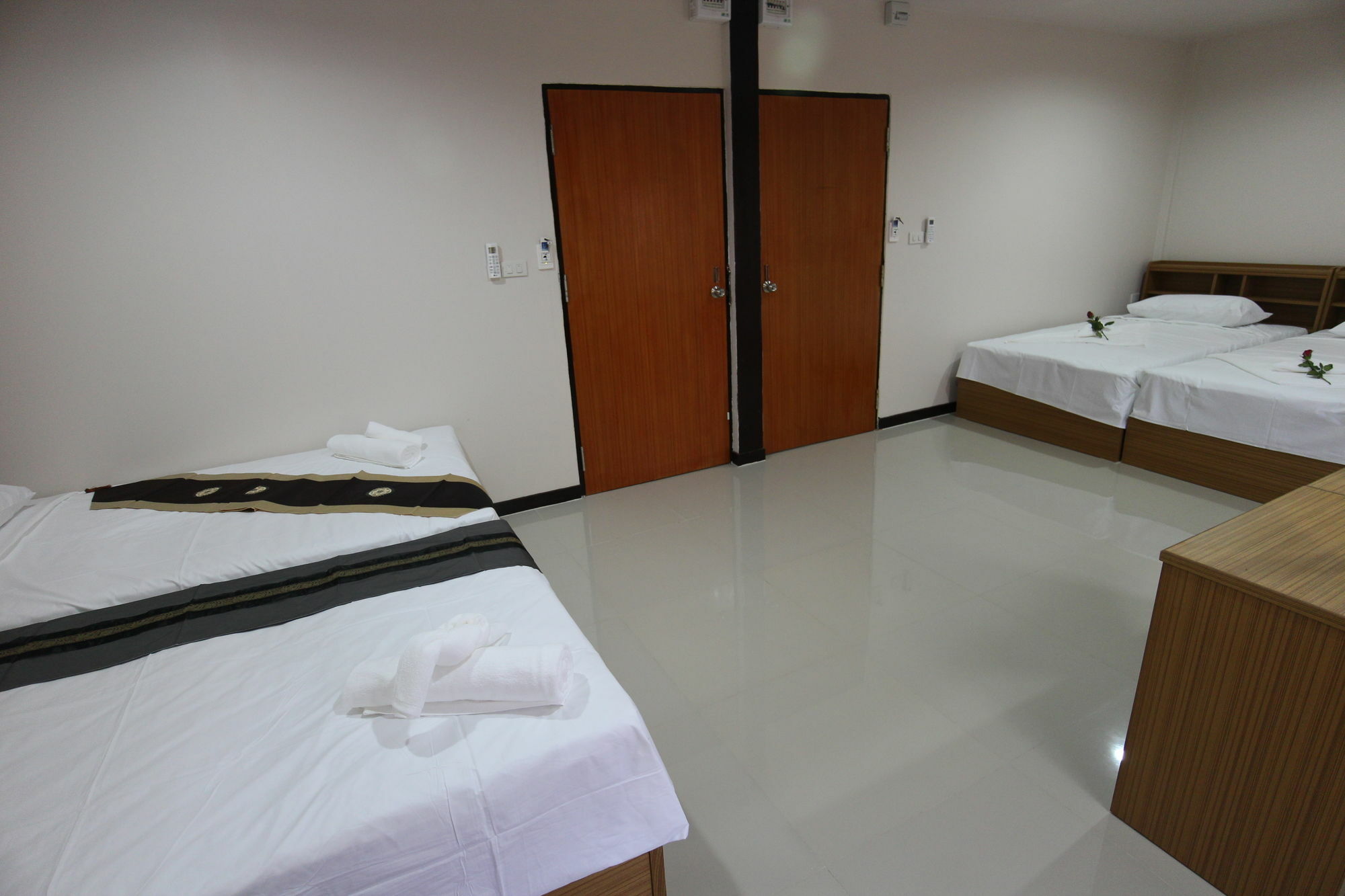B Place Guesthouse 피피섬 외부 사진