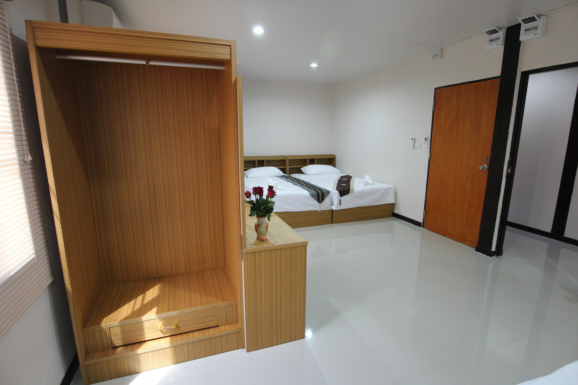 B Place Guesthouse 피피섬 외부 사진