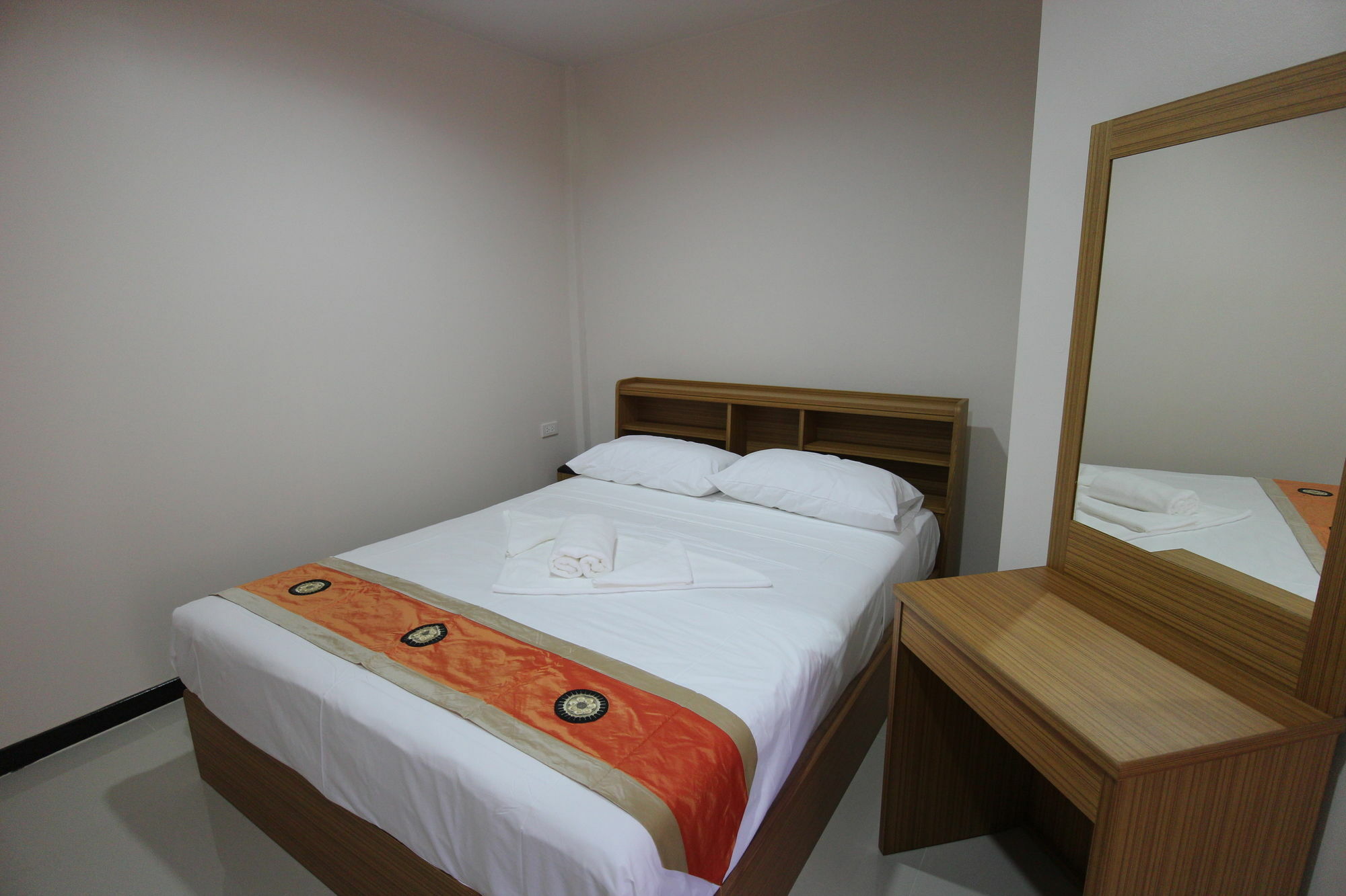B Place Guesthouse 피피섬 외부 사진