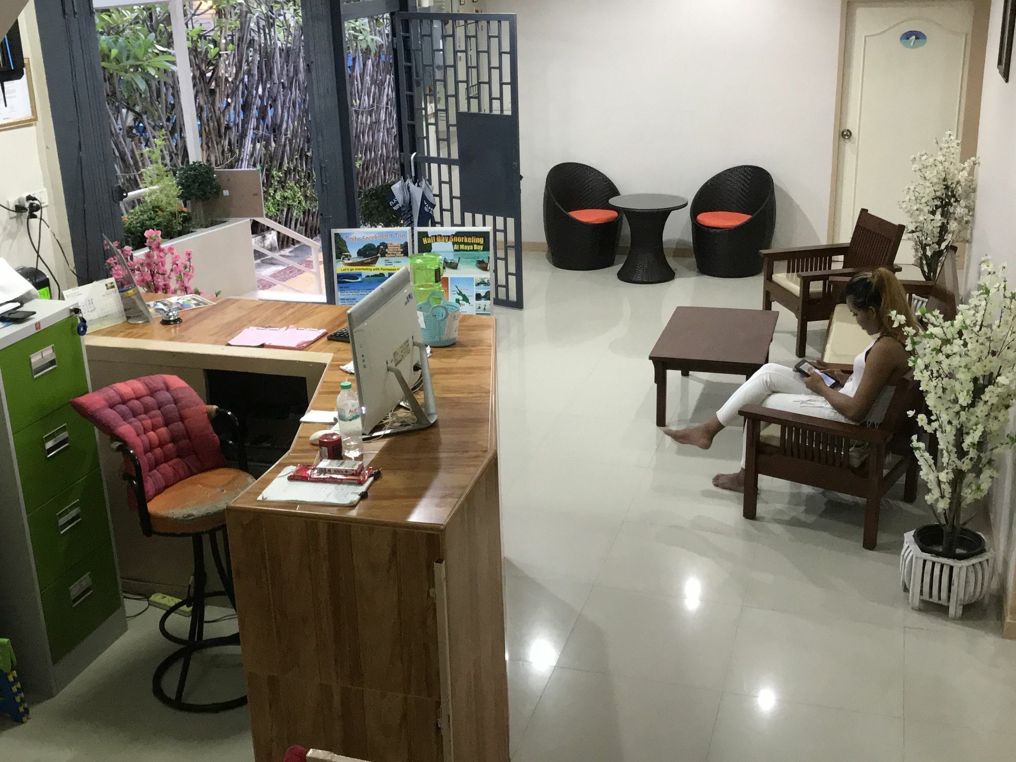 B Place Guesthouse 피피섬 외부 사진